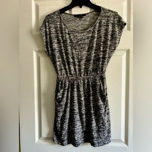 Perfect summer dress with pockets
